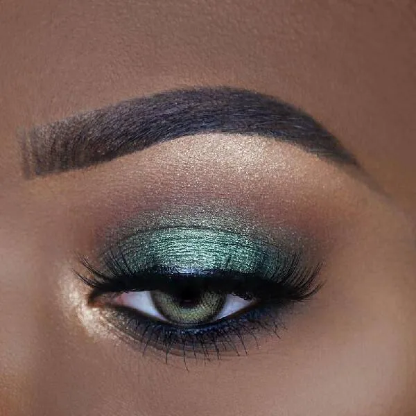 ella mila Flirty Goddess Palette