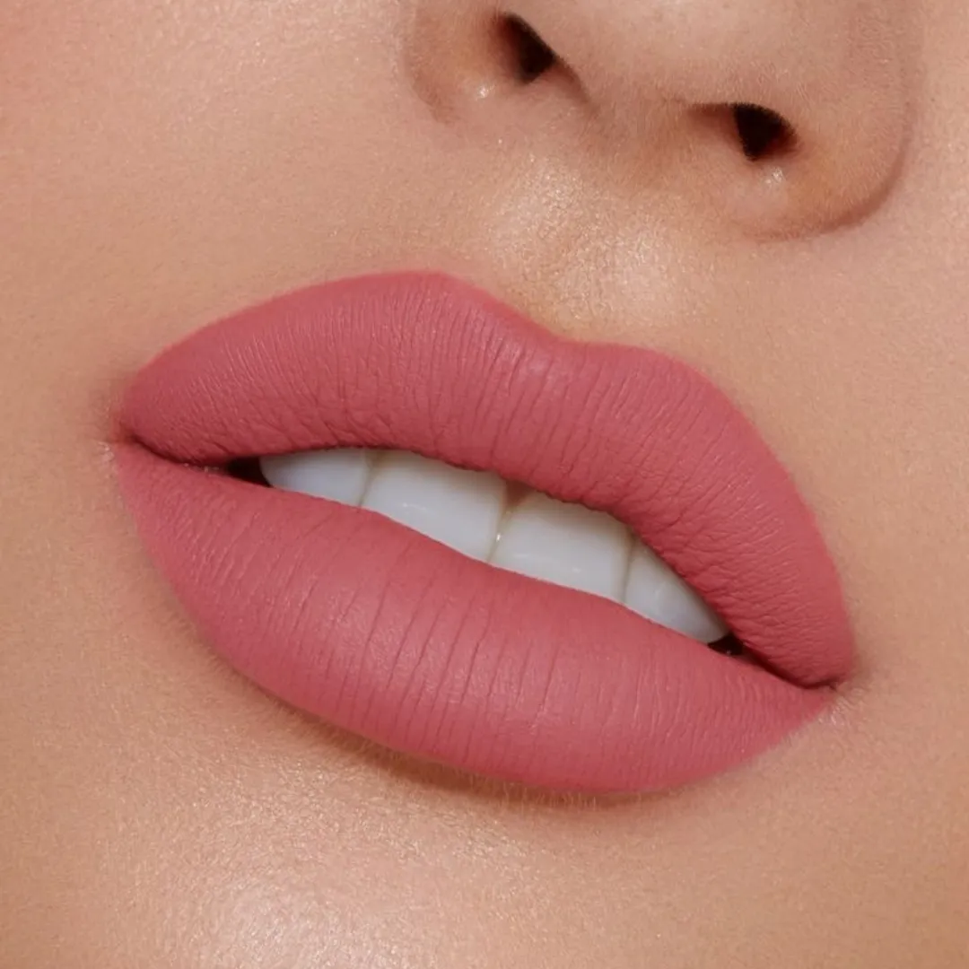 Liquid matte lipstick