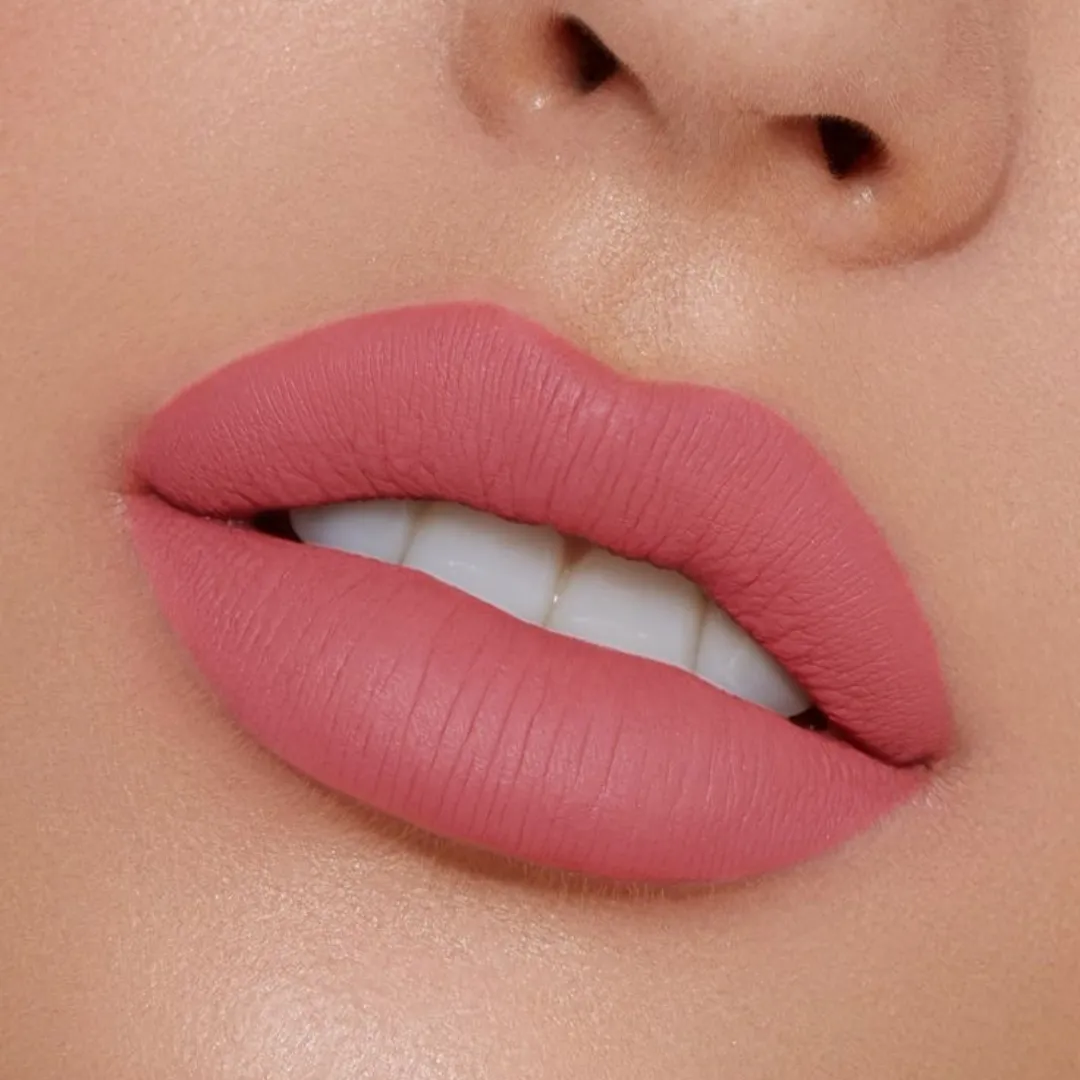 Liquid matte lipstick